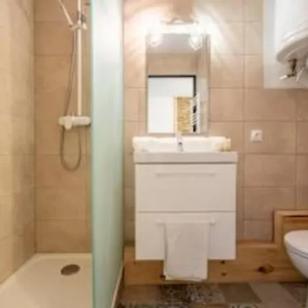 Apex Executive - 470 Grande Rue